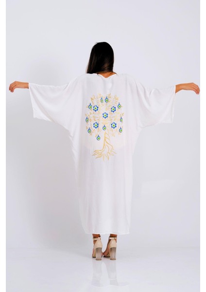 Kadın Beyaz V Yaka Sırtı ve Cepleri Kabartma Nazar Boncuğu Baskılı Oversize Uzun Gömlek Elbise