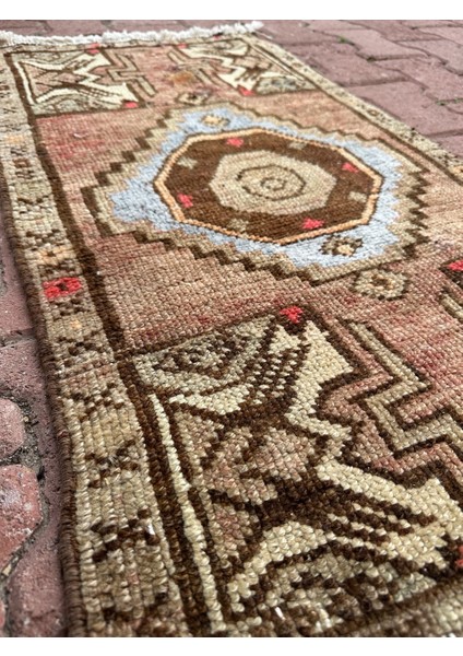 53 x 91 cm Ender Desenli Küçük Boy Nostaljik El Dokuma Kilim Nostaljik Severler Için Harika Hediye fırsatları