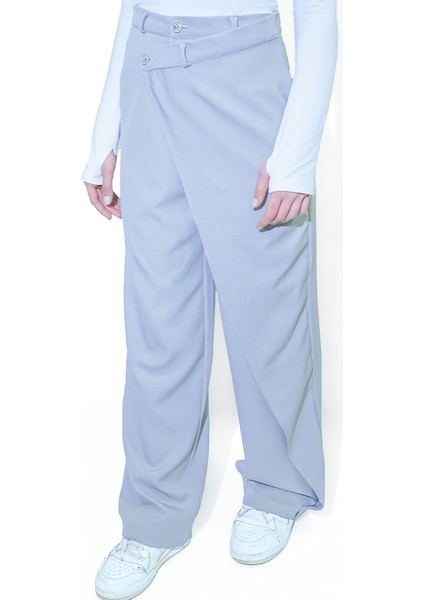 x Nurbeli Kadın Asimetrik Tasarımlı Düğme Kapama Palazzo Pantolon