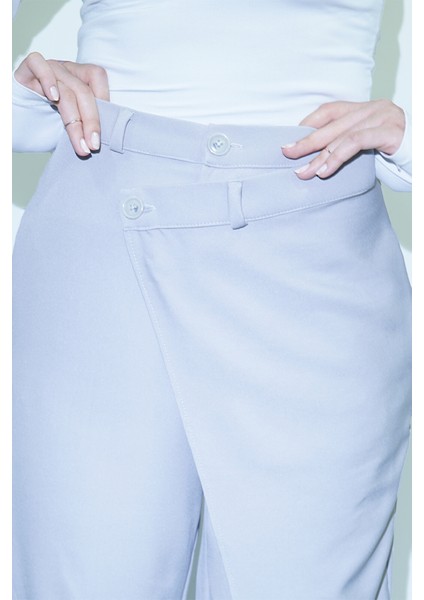 x Nurbeli Kadın Asimetrik Tasarımlı Düğme Kapama Palazzo Pantolon fiyatları