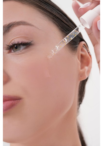 Aydınlatıcı Cilt Tonu Eşitleyici Mikrokapsül C Vitamin Bombası Serum 30 ml