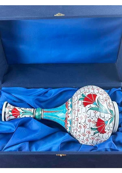 Karanfil Bahçesi Iznik Vazo modelleri