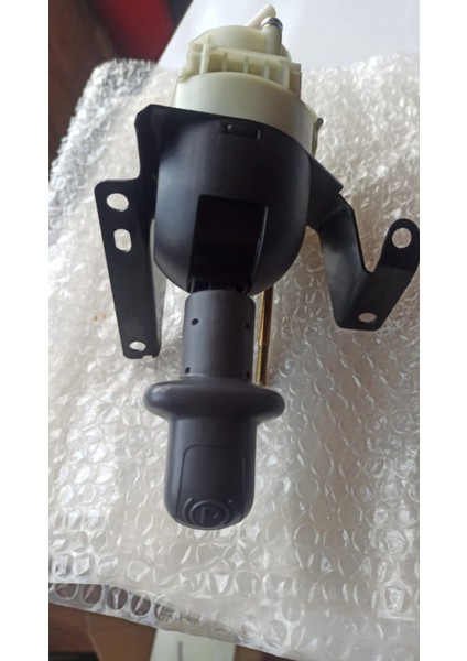 El Freni Valfi 9617242050 Volvo Kamyon Fren Parçaları Dizel Motor FH12 FH16 Fm9 Fm9 FM12 Fmx Pener 3526J0101001 El Freni Valfi 961 724 205 0 El Freni Valfi 9617242050 Volvo FH12 FH16 Fm9 FM12 Fmx indirimleri