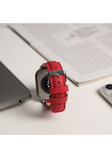 Apple Watch Uyumlu Deri Kordon & Kayış - 42 / 44 / 45 / 46 / 49 mm - Ultra / Ultra 2 / Seri 9 / 8 / 7 / 6 / 5 / 4 / 3 - Kırmızı