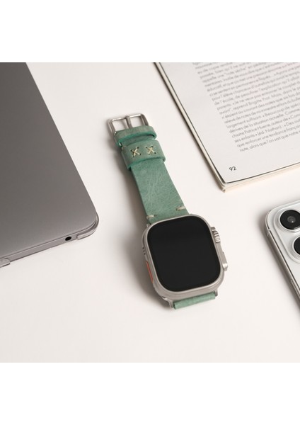Apple Watch Uyumlu Deri Kordon & Kayış - 42 / 44 / 45 / 46 / 49 mm - Ultra / Ultra 2 / Seri 9 / 8 / 7 / 6 / 5 / 4 / 3 - Yeşil