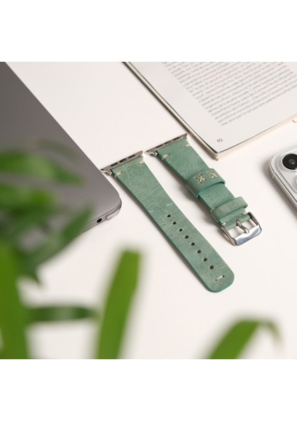 Apple Watch Uyumlu Deri Kordon & Kayış - 42 / 44 / 45 / 46 / 49 mm - Ultra / Ultra 2 / Seri 9 / 8 / 7 / 6 / 5 / 4 / 3 - Yeşil