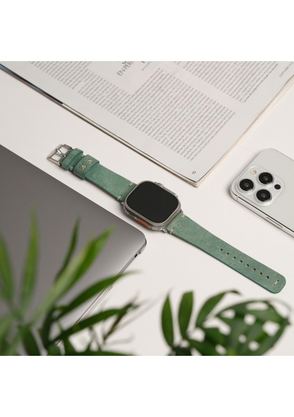Apple Watch Uyumlu Deri Kordon & Kayış - 42 / 44 / 45 / 46 / 49 mm - Ultra / Ultra 2 / Seri 9 / 8 / 7 / 6 / 5 / 4 / 3 - Yeşil