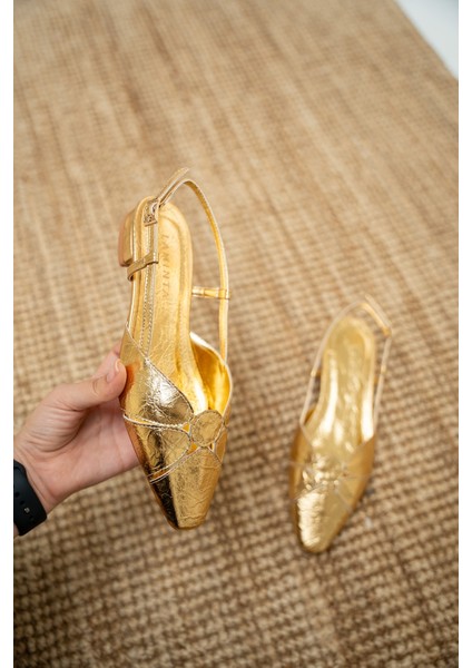 Helis Gold Tokalı Asimetrik Kesim Kadın Babet fiyatları