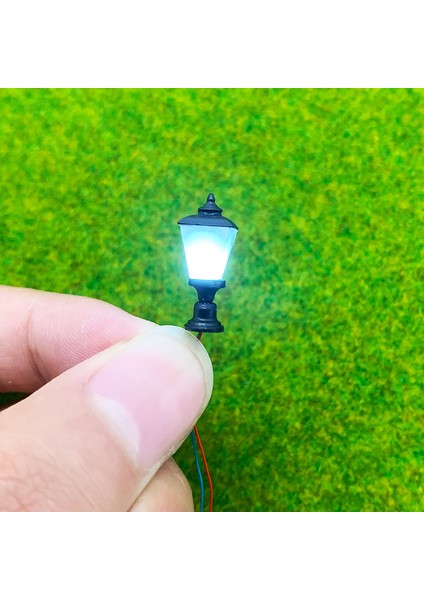 No.2 Tarzı 2 Adet Ho Ölçekli Bahçe Lambası Tren Lambaları Led'ler, Minyatür Bahçe Çimen Sokak Lambaları (Yurt Dışından)