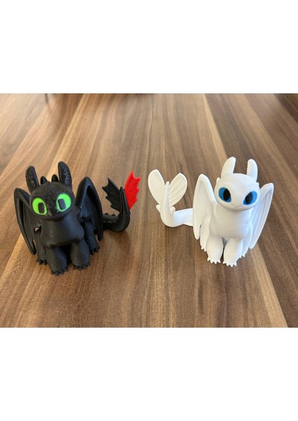 Dişsiz ve Işığın Öfkesi -Toothless Ejderhanı Nasıl Eğitirsin Figürleri - 2si Birlikte