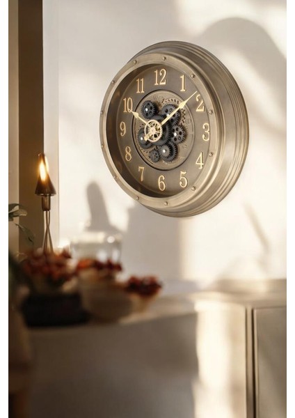 Premium Serisi Antik Eskitme Kadranlı Döner Çarklı Ev ve Ofis Duvar Saati Kabartma Latin Rakam 40 cm Gold modelleri