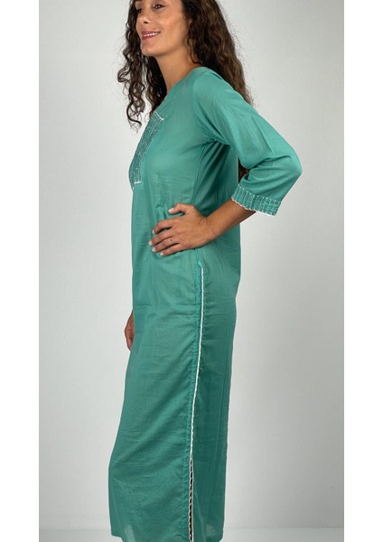 SAAVAN V Yaka Turkuaz El Çevirmeli Boncuk İşlemeli Midi Boy Elbise indirimleri