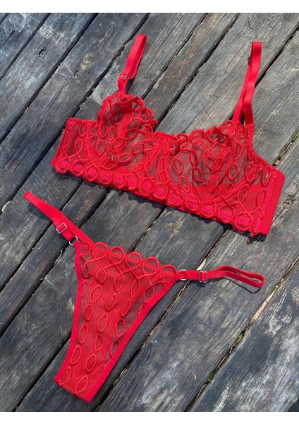 Kırmızı Çizgili Bralet Takımı