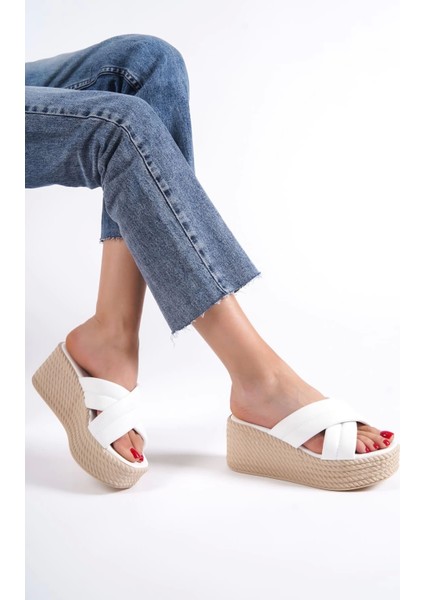 Joymıx Dolgu Topuklu Ortopedik Taban Hasır Görünümlü Kadın Terlik Kt - Beyaz fiyatları