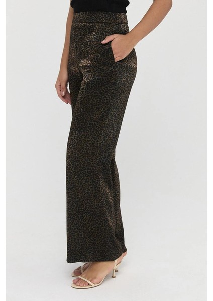 Leopar Desenli Jakarlı Pantolon