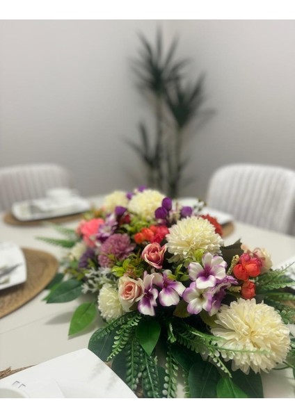 Yapay Çiçek Yemek Masası Çiçeği Beyaz Krizantem ve Fındık Gül Yapay Masa Çiçeği