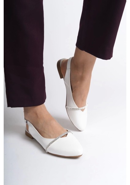 Allıson Tokalı Ortopedik Rahat Taban Taş Detaylı Kadın Babet Ayakkabı Kt - Beyaz fiyatları