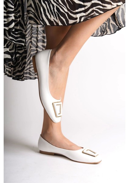 Kaylee Bağcıksız Ortopedik Rahat Taban Toka Detaylı Kadın Babet Ayakkabı Kt - Beyaz fiyatları