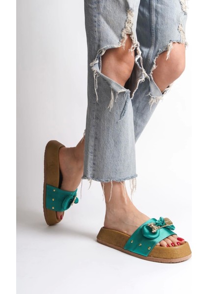 Dıla Kalın ve Ortopedik Taban Ayıcıklı Saten Kadın Terlik Kt - Yeşil modelleri