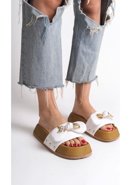 Dıla Kalın ve Ortopedik Taban Ayıcıklı Saten Kadın Terlik Kt - Beyaz