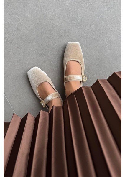 Darla Yan Ithal Toka Detaylı Kadın Babet Kadife Bej modelleri