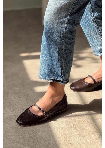 Elva Ön Bant Detaylı Deri Kadın Babet Kahve modelleri