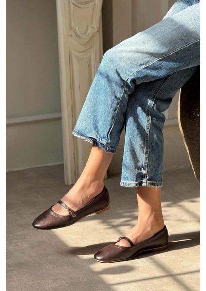 Elva Ön Bant Detaylı Deri Kadın Babet Kahve fırsatları