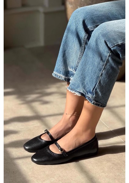 Elva Ön Bant Detaylı Hakiki Deri Kadın Babet Siyah modelleri