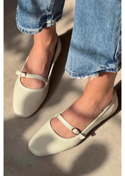 Elva Ön Bant Detaylı Deri Kadın Babet Siyah