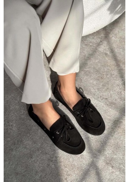 Celina Ön Bağcık Detaylı Deri Süet Kadın Babet Siyah fiyatları