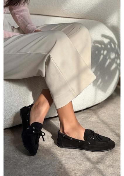 Celina Ön Bağcık Detaylı Deri Süet Kadın Babet Siyah fırsatları