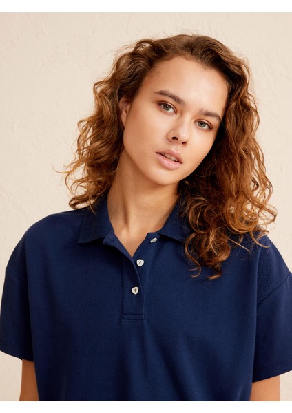 Kadın Lacivert Oversize Pamuklu Polo Yaka Basic Tişört modelleri