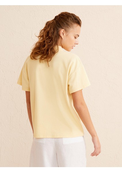 Kadın Sarı Oversize Pamuklu Polo Yaka Basic Tişört fırsatları