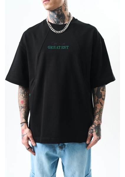 Erkek Greatest Nakışlı Oversize T-Shirt Siyah fırsatları