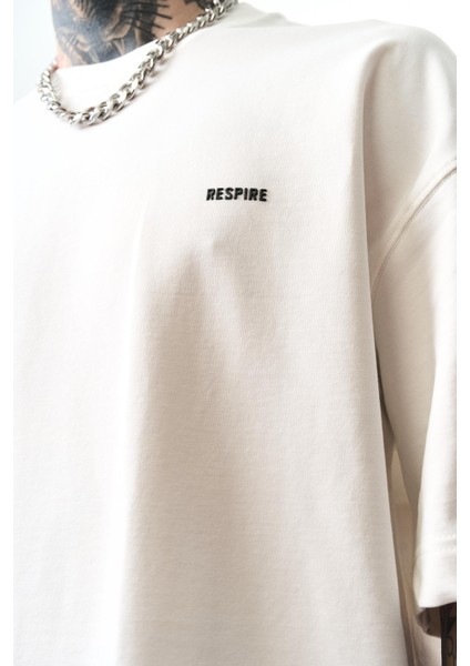 Erkek Respire Yazı Detaylı Oversize T-Shirt Ekru fırsatları