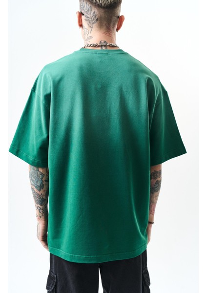 Erkek California Baskılı Oversize T-Shirt Nefti indirimleri