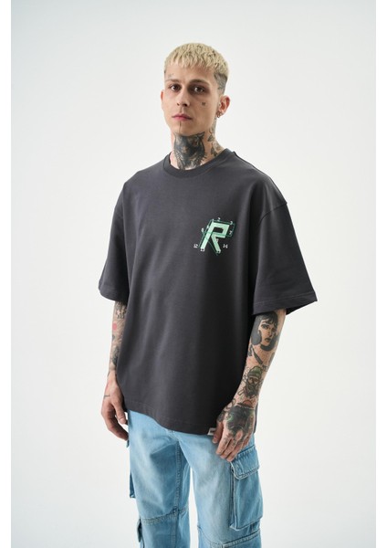 Erkek Numbers Of R Nakışlı Oversize T-Shirt Füme modelleri