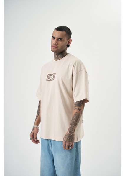 Erkek Ornaments Baskılı Oversize T-Shirt Bej fiyatları