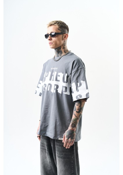 Erkek Orpheus Baskılı Oversize T-Shirt Füme fiyatları