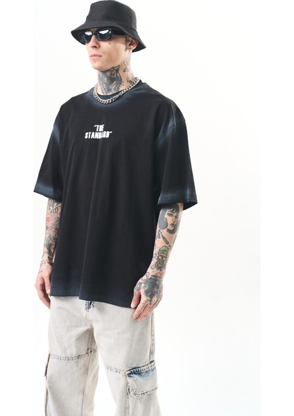 Erkek The Standard Baskılı Oversize T-Shirt Siyah fiyatları
