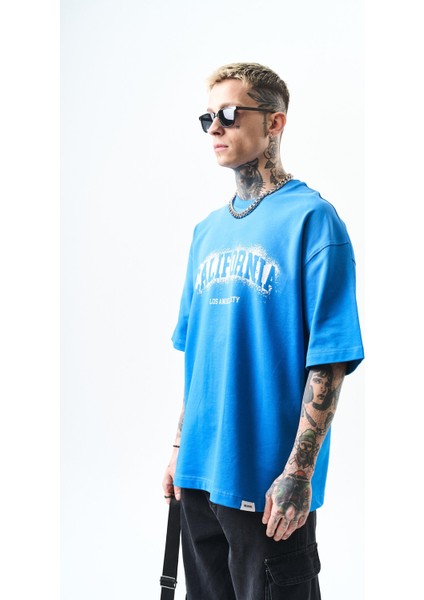 Erkek California Baskılı Oversize T-Shirt Mavi fiyatları