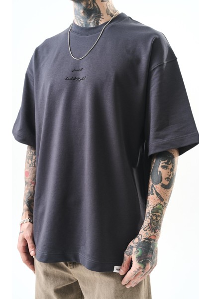 Erkek Just Hold Nakışlı Oversize T-Shirt Füme indirimleri