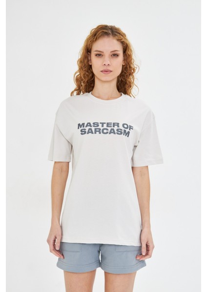 Kadın Master Of Sarcasm Baskılı Kısa Kollu %100 Pamuk Tişört