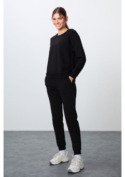 Haki Kompakt Pamuklu Kalın Pürüzsüz Dokulu O Yaka Oversize Fit Kadın Eşofman Takım - 95341 fırsatları