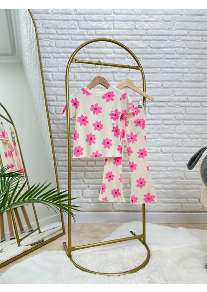 Kız Çocuk Pembe Çiçek Desenli Ribana T-Shirt ve Tayt Takım