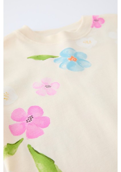 Kız Çocuk Çiçek Baskılı T-Shirt modelleri
