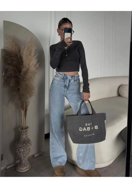 Düğme Detaylı Yıkamalı Crop