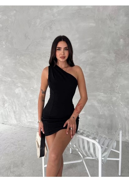 Tek Omuzlu Kolsuz Mini Boy Elbise - Siyah