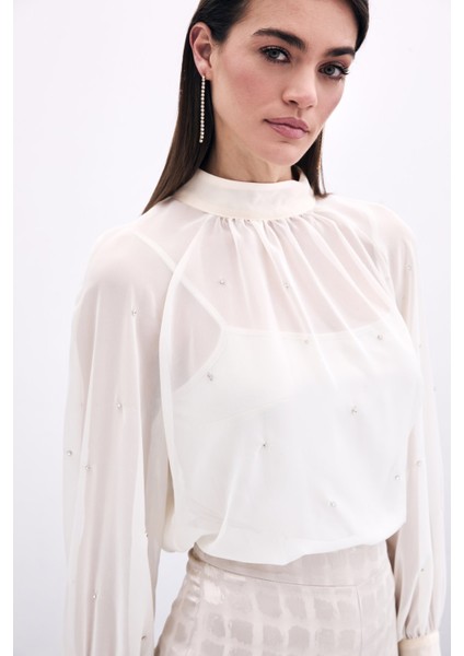 Taş Detaylı Transparan Bluz - Krem
