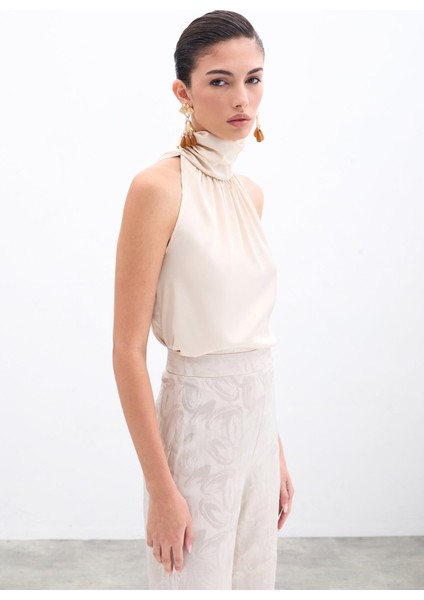 Boğazlı Kolsuz Bluz - Bej modelleri